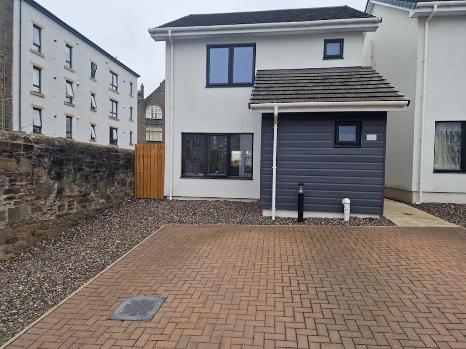 New Build Modern High Spec House Apartment Dundee